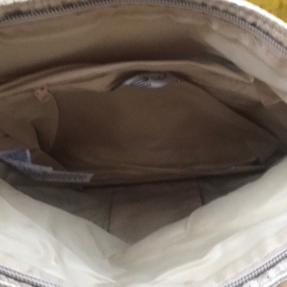 Snakeskin Patterned Clutch - Picture 4 of 4